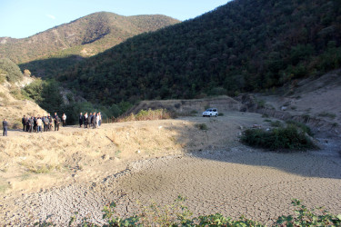 Göygöl Rayon İcra Hakimiyyətinin başçısı Elvin Paşayev yerlərdə əhali ilə görüş keçirib