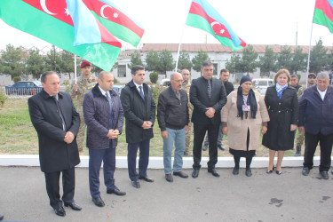 Vətən müharibəsi şəhidi Bayramov Elcan Qoşqar oğlunun ikinci ildönümü məzarı başında qeyd edilib və ailəsi ziyarət olunub