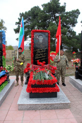 Vətən müharibəsi şəhidi Binnətov Ruslan Rafiq oğlunun ikinci ildönümü məzarı başında qeyd edilib