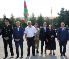 44 günlük Vətən Müharibəsi şəhidi Mirzəyev Şirzad Mirzə oğlunun doğum günü ilə bağlı anım mərasimi keçirilib.