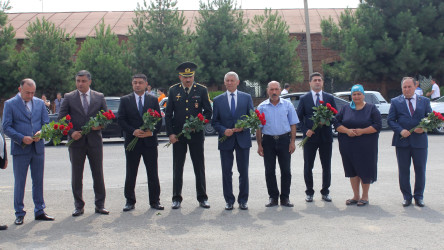 Bu gün Vətən Müharibəsi şəhidi Bayramov Elcan Qoşqar oğlunun doğum günü ilə bağlı anım mərasimi keçirilib