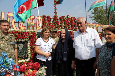 44 günlük Vətən Müharibəsi şəhidi Mirzəyev Şirzad Mirzə oğlunun doğum günü ilə bağlı anım mərasimi keçirilib.