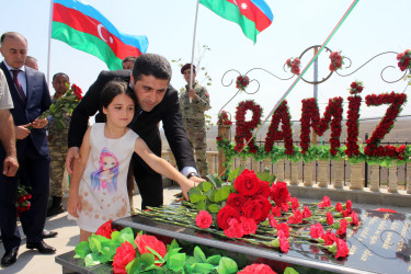 44 günlük Vətən Müharibəsi şəhidi Musayev Ramiz Kamil oğlunun doğum günü ilə bağlı anım mərasimi keçirilib.