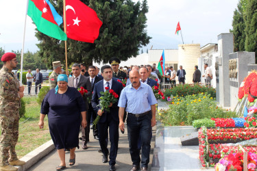 Bu gün Vətən Müharibəsi şəhidi Bayramov Elcan Qoşqar oğlunun doğum günü ilə bağlı anım mərasimi keçirilib