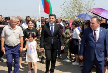 44 günlük Vətən Müharibəsi şəhidi Musayev Ramiz Kamil oğlunun doğum günü ilə bağlı anım mərasimi keçirilib.