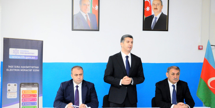 Səyyar qəbulda sakinlərin müraciətləri dinlənilib