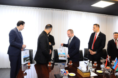 An official meeting was held with the Turkish delegation