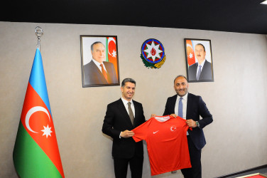 Türkiyə nümayəndə heyəti ilə rəsmi görüş keçirilib