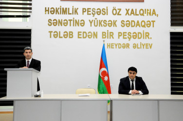 Tibb işçiləri ilə görüş keçirilib